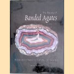 The Beauty of Banded Agates: An Exploration of Agates from Eight Major Worldwide Sites
Michael R. Carlson
€ 25,00 The Beauty of Banded Agates: An Exploration of Agates from Eight Major Worldwide Sites
Michael R. Carlson
€ 25,00