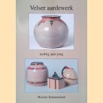 Velser aardewerk: tachtig jaar jong
Fries Berkhout e.a.
€ 65,00 Velser aardewerk: tachtig jaar jong
Fries Berkhout e.a.
€ 65,00