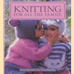 Knitting for all the family door Una Stubbs