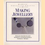 Making Jewellery. Jewellery for every occasion, traditional and modern materials, techniques, methods door Juliane Niemeier e.a.