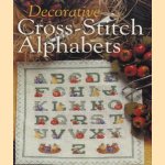 Decorative cross-stitch alphabets
Christina Sperandeo
€ 10,00