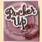 Pucker Up. A Kissing Kit door diverse auteurs