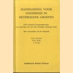 Handleiding voor onderwijs in heterogene groepen. AGO (Adaptief Groepsonderwijs): een werkwijze die met alle leerlingen rekening houdt. Met voorbeelden uit de wiskunde
J.Chr. Perrenet e.a.
€ 5,00