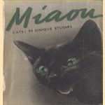 Miaou. Cats: 94 unique studies. The Cat in Pictures. Ninety-four photographs door Various