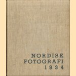 Nordisk fotografi 1934. En översikt över de nordiska ländernas fotografikonst
Helmer Bäckström
€ 25,00