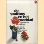 De spuitbus en het rozeblad. Een boek vol "schone" tips achter moeders keukendeur door Julia Percivall e.a.