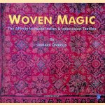 Woven Magic: The Affinitity between Indian and Indonesian Textiles door Jasleen Dhamija