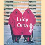 Lucy Orta door Roberto Pinto e.a.