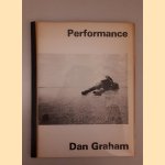 Dan Graham: Performance 1 door Dan Graham