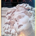 Petra Rediscovered: Lost City of the Nabataeans
Glen W. Bowersock e.a.
€ 20,00