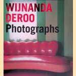 Photographs
Wijnanda Deroo
€ 12,50