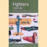 Fighters 1939-45: Attac and Training Aircraft door Kenneth Munson