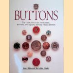 Buttons: the collector's guide to selecting, restoring, and enjoying new and vintage buttons door Nancy Fink e.a.