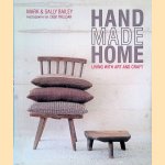 Handmade Home: Living With Art and Craft
Mark Bailey e.a.
€ 10,00