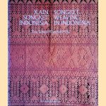 Kain Songket Indonesia = Songket Weaving in Indonesia door Suwati Kartiwa