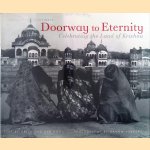 Doorway to eternity: celebrating the land of Krishna
Arie van der Kooij
€ 8,00 Doorway to eternity: celebrating the land of Krishna
Arie van der Kooij
€ 8,00