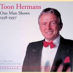 Toon Hermans: Zijn Levensverhaal & One Man Shows 1958-1997 + 11DVD's)
Rianne van der Molen e.a.
€ 15,00 Toon Hermans: Zijn Levensverhaal & One Man Shows 1958-1997 + 11DVD's)
Rianne van der Molen e.a.
€ 15,00